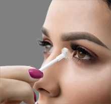 Load image into Gallery viewer, Glamza Contact Lens Applicator & Remover - White