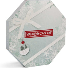 Load image into Gallery viewer, Yankee Candle Advent Calendar Wreath Gift Set with Tea Lights