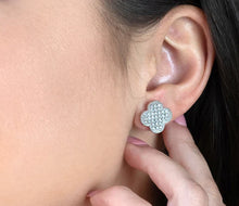Load image into Gallery viewer, Diamond Style London - Clover Crystal Earrings in Rhodium Plating (Item code: Clovercrystalearr)