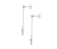 Load image into Gallery viewer, Diamond Style London - Clover Drop Earrings in Silver (Item code: Cloverdropearr)
