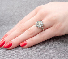 Load image into Gallery viewer, Diamond Style London - Daisy ring in rhodium plating (Item code: Daisyring6)