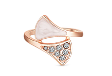 Load image into Gallery viewer, Diamond Style London Ring - Rose Gold &amp; Crystal Fan Ring - UK M / US 6