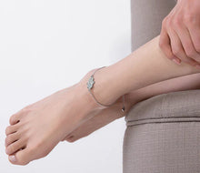 Load image into Gallery viewer, Diamond Style London - Hamsa Anklet (Item code: Hamsaanklet)