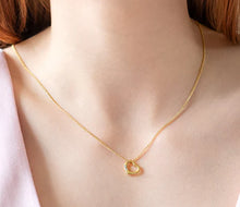 Load image into Gallery viewer, Diamond Style London - Heart Pendant crystals in yellow gold plating (Item code: Heartpencrystalgold)