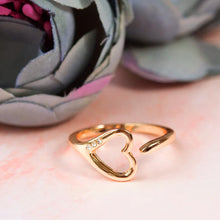 Load image into Gallery viewer, Diamond Style London - Heart Ring in Rose Gold plating size 6 (Item code: Heartringrose)