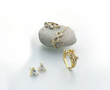 Load image into Gallery viewer, Diamond Style London - Gold Plated Infinity Anklet (Item code: Infinityanklgold)