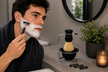 Load image into Gallery viewer, Men's Traditional 8pc Shaving kit In Black