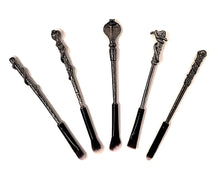 Load image into Gallery viewer, 5pc Magical Wizard Inspired Snakehead Make Up Brush Set